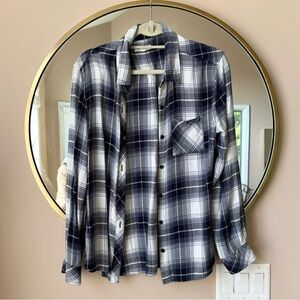 Beachlunchlounge plaid button down